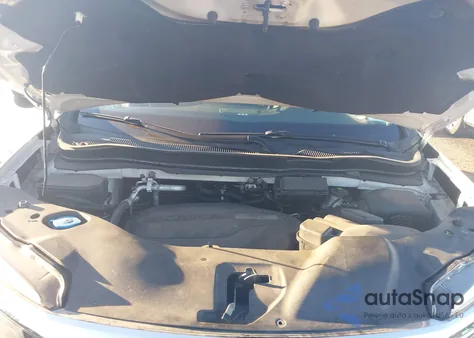 2018 Honda Pilot Touring z USA, uszkodzony, nr VIN 5FNYF6H90JB029797